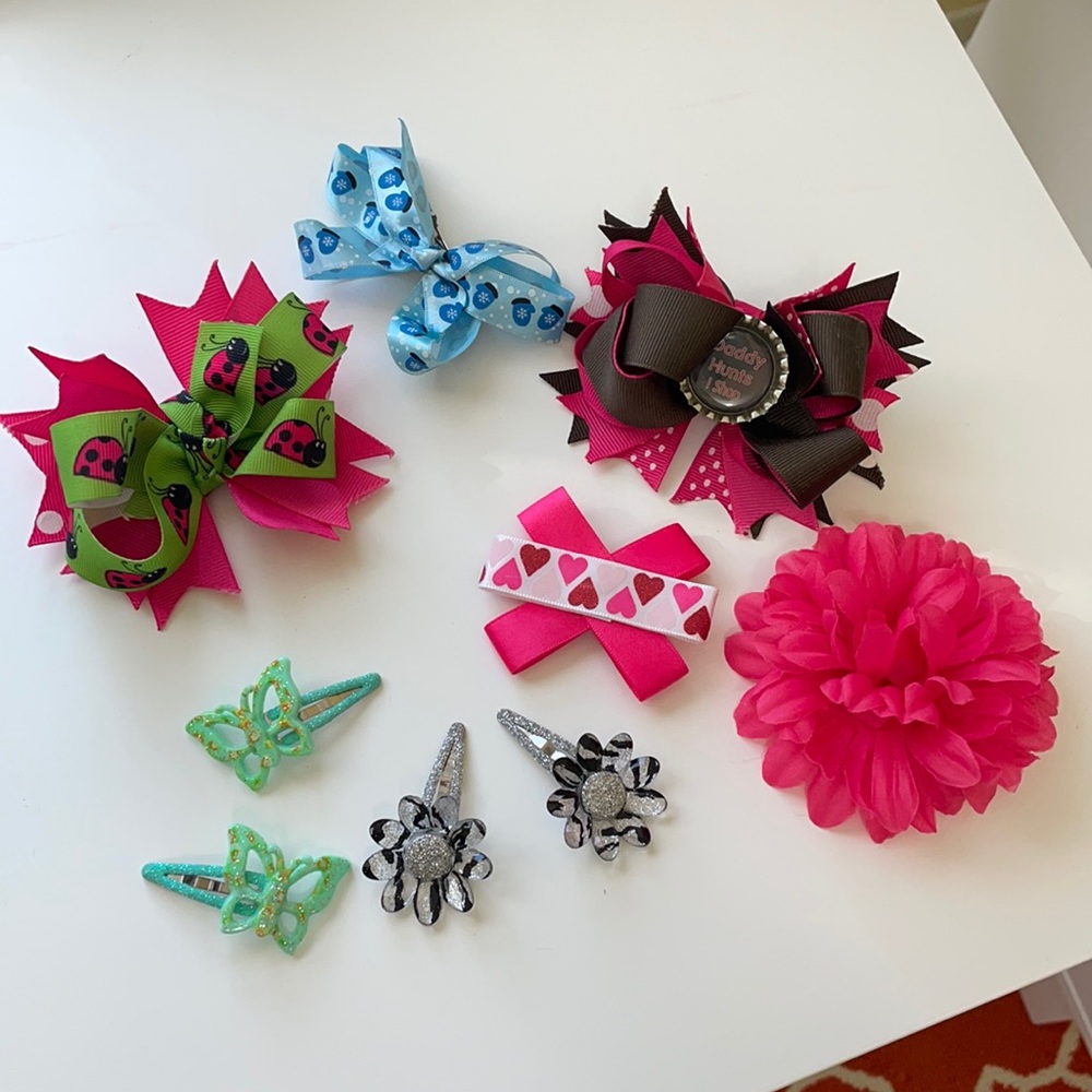 Hairbows bundle with barrettes